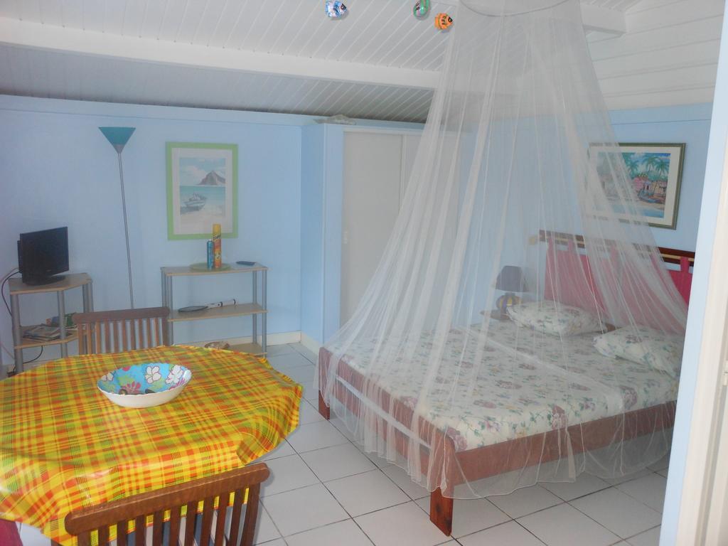 Les Gites Hoprins Le Moule Ngoại thất bức ảnh
